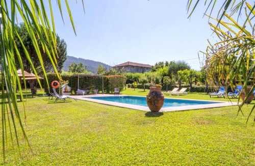 Penso House | Villa Martim with Pool & Big Garden near Braga by Sé Apartamentos