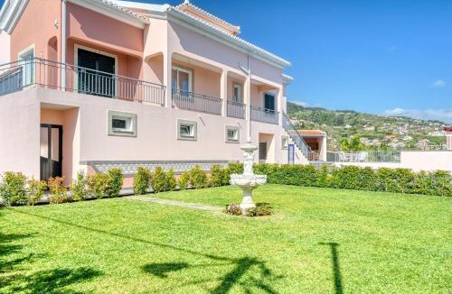 Canhas Villa | Villa Mendonça, a Home in Madeira