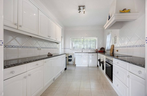 Luz Villa | Villa 'Monte Lemos 35' with Sea View, Wi-Fi and Air Conditioning