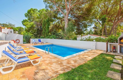 Albufeira House | Villa Namibe – 4 Bedroom Villa with Private Pool near Albufeira Beaches