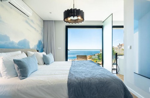 Santa Maria Maior Apartment | Villa Nero - Pool & Ocean View by LovelyStay