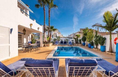Gale Villa | Villa Oasis Galé - Luxury, private pool, AC, wifi and 5 mins from the beach