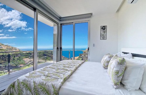 Tabua Villa | Villa Oceânica - Sea & Mountain view by LovelyStay