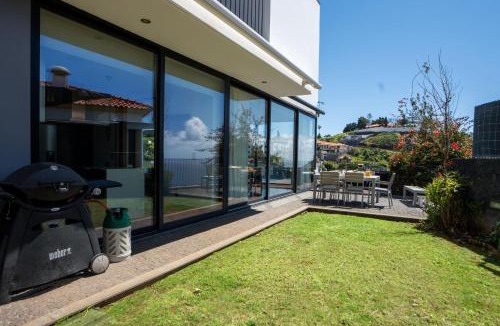 Sao Goncalo Villa | Villa Ocean Sight by LovelyStay