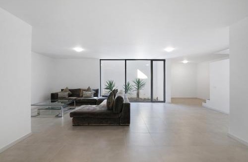 Pera Villa | Villa Pêra By Gabi Miguel