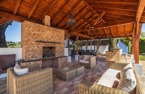 Mosqueira Villa | Villa Pau da Bandeira - Private Pool & Jacuzzi