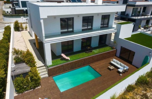 Ericeira Apartment | Villa Pessegueiros with pool