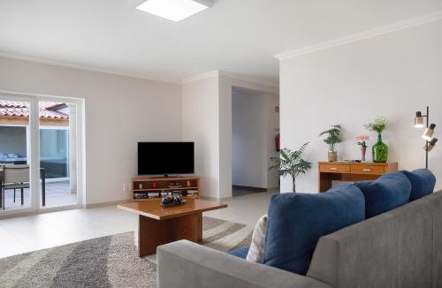 Caldas da Rainha Villa | Villa Rosa com Piscina e Jacuzzi