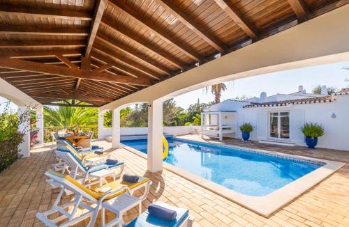 Alcalar Villa | Villa Saint Michel - Refúgio tranquilo com piscina aquecível em Portimão