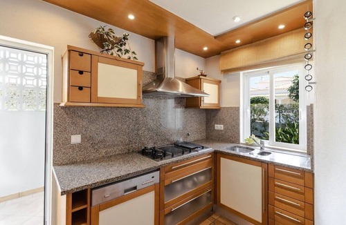 Vilamoura Villa | Villa Sara - Traditional villa up to 8 persons with pool, garden and BBQ, near the beach and a golf resort in Vilamoura - Algarve