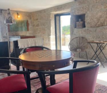 Molares House | Villa Seara - Casas da Vinha