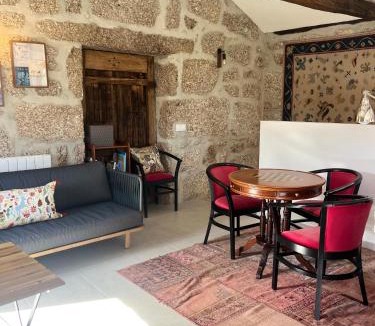 Molares House | Villa Seara - Casas da Vinha