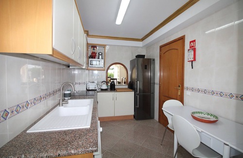 Vale de Carro Villa | Villa Summertime - AC - PRIVATE JACUZZI - free bikes - walk to beach and vilage