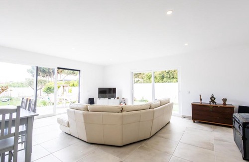 Nadadouro House | Villa Sun - by Smarthomes