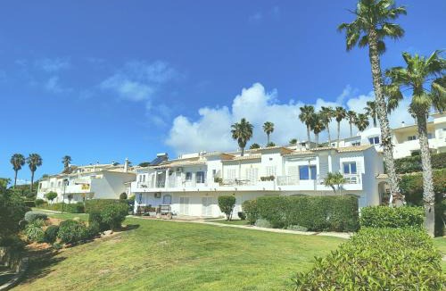 Budens Apartment | Villa Sunrise by MOJE Holiday