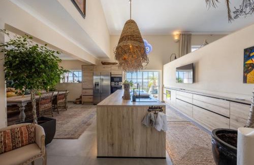 Budens Villa | Villa Surga, a luxurious and exclusive romantic villa in the Algarve