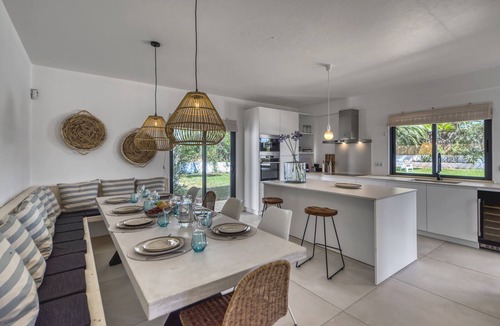 Estombar Villa | Villa Torrinha - Amazing villa for 10 with private pool!
