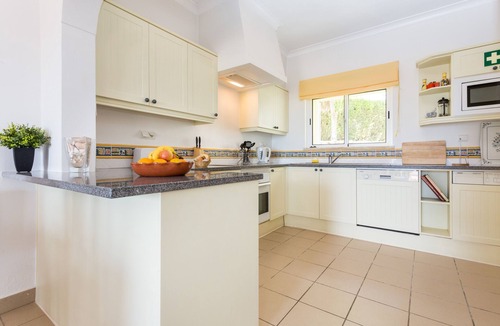 Meia Praia Villa | Villa/Townhouse overlooking Meia Praia beach in Lagos on a resort with two pools