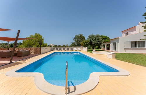 Poco Partido Villa | Villa Ursa | 6 bedrooms | Jacuzzi | Benagil