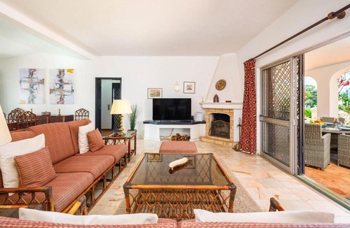 Vale do Lobo Villa | Villa Vale Do Lobo 626 3 Bedrooms Private Pool Short Walk To The Praca