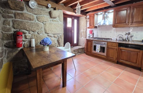 Melgaco Cottage | Villa Vetusta | Rustic | Pool | Northern Portugal