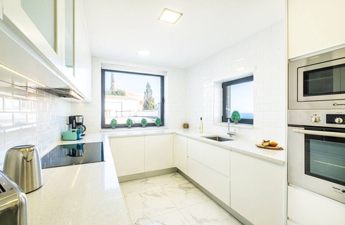 Cerro de Aguia Villa | Villa w/Pool & BBQ near Albufeira Marina