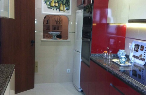 Alporchinhos House | Villa with air conditioning, balcony and pool