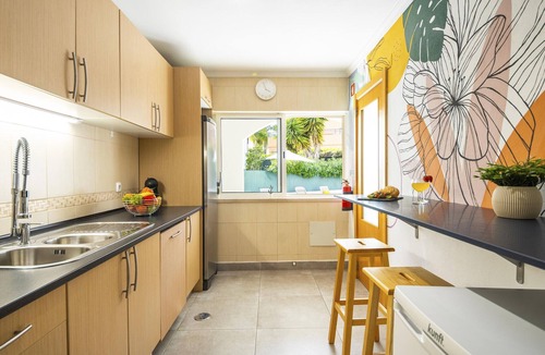Quarteira Villa | Villa with BBQ and heatable pool in Vilamoura
