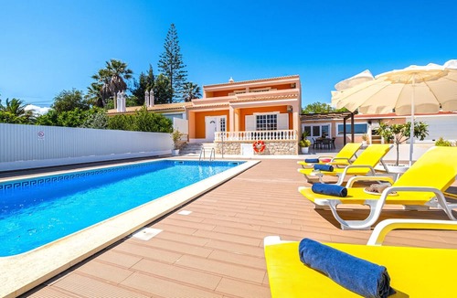 Vale de Parra Villa | Villa with BBQ, comfort and pool in Galé
