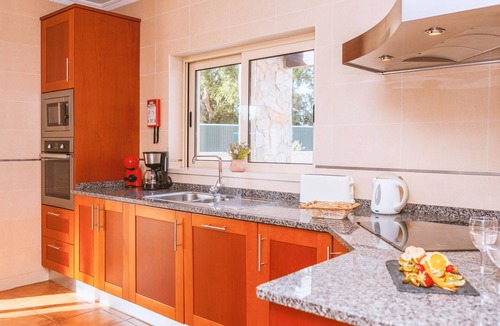 Albufeira Villa | Villa with heatable saltwater pool in Galé
