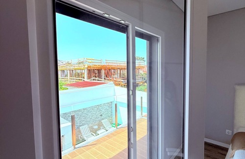 Seixal Villa | Villa with heated pool