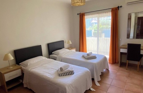 Ferragudo Villa | Villa with (heated) private pool within walking distance of Ferragudo