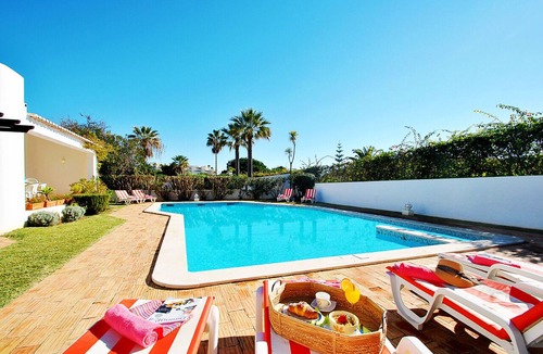 Gale Villa | Villa with Pool and BBQ near Galé Beach