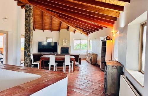 Albardeira House | Villa with pool, sea views and beach access