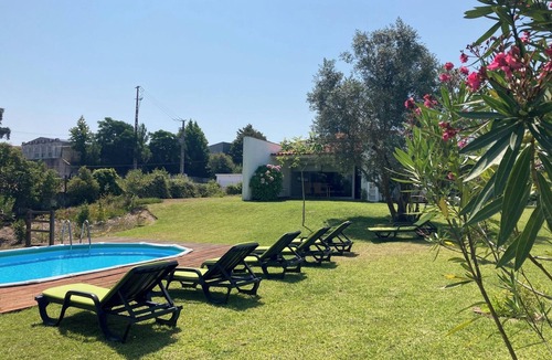 Leiria Villa | Villa with privacity and near beaches. Private swimming pool and great garden