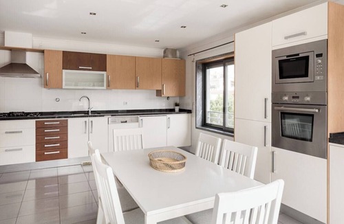 Estoril Apartment | Village Garden | Cascais