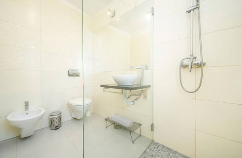 Vale de Centianes Villa | Villas with 2 Heatable Pools & BBQ