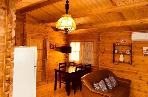 Canidelo Cottage | Villelay- House 5 with two bedrooms, kitchenette and bathroom and air conditioning