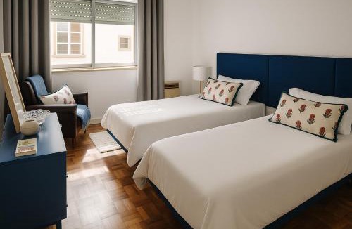 Fundao Apartment | Vintage 2-Bed Apt with Music Room