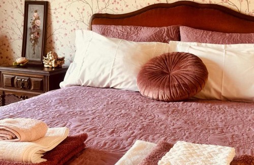 Lavra House | Vintage Boutique Room