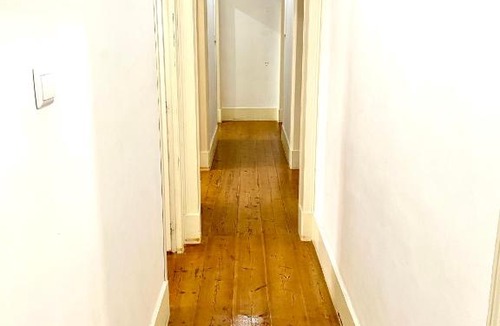 Encarnacao House | Vintage Chiado 5 - Standard Double Room with Shared Bathroom
