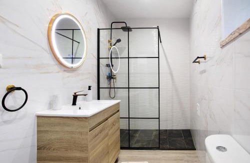 Nadadouro House | Vintage Gonçalo Lagoa Stay