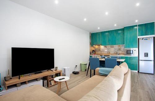 Nadadouro House | Vintage Gonçalo Lagoa Stay
