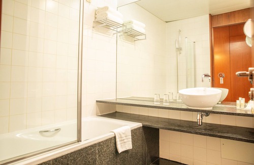 Parque das Nacoes Hotel | VIP Executive Art's Hotel