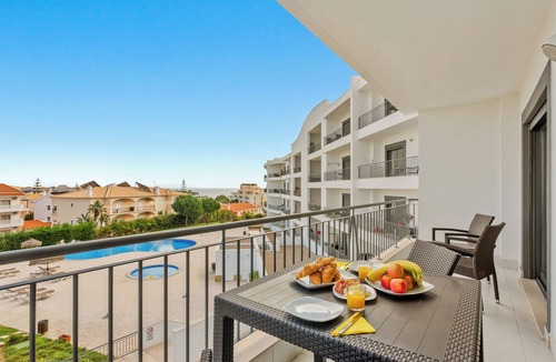Olhos D'Agua Apartment | Vistas das Ondas Apartment Sea View (VO2-107)