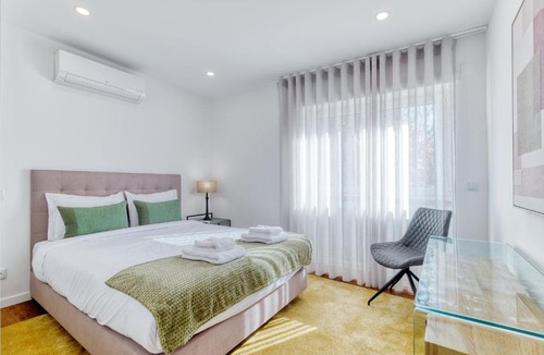 Cacilhas Apartment | Vita Portucale ! Almada Chic Design 3BR