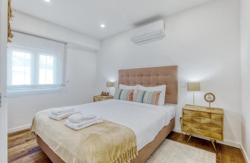 Cacilhas Apartment | Vita Portucale ! Almada Chic Design 3BR