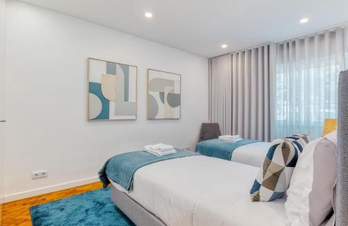 Cova da Piedade Apartment | Vita Portucale ! Almada Trendy Retreat
