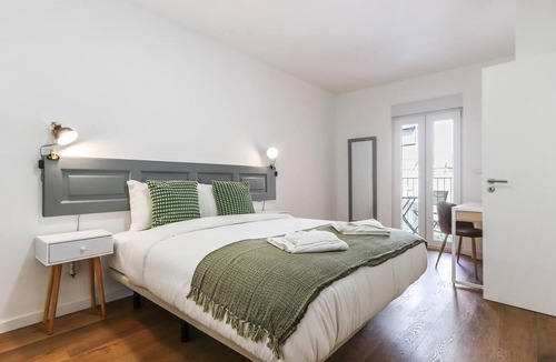 Santo Condestavel Apartment | Vita Portucale | Campo de Ourique River View 1D