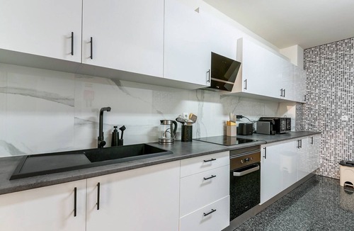 Ribeira Brava Apartment | Viveiro's Apartment by Galmi